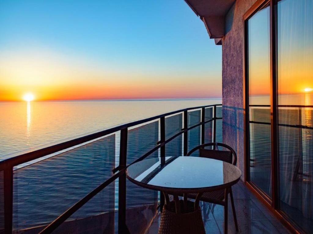 Tower Apartments Batumi Eksteriør bilde