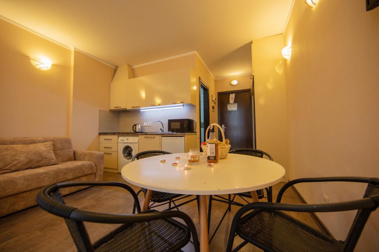 Tower Apartments Batumi Eksteriør bilde